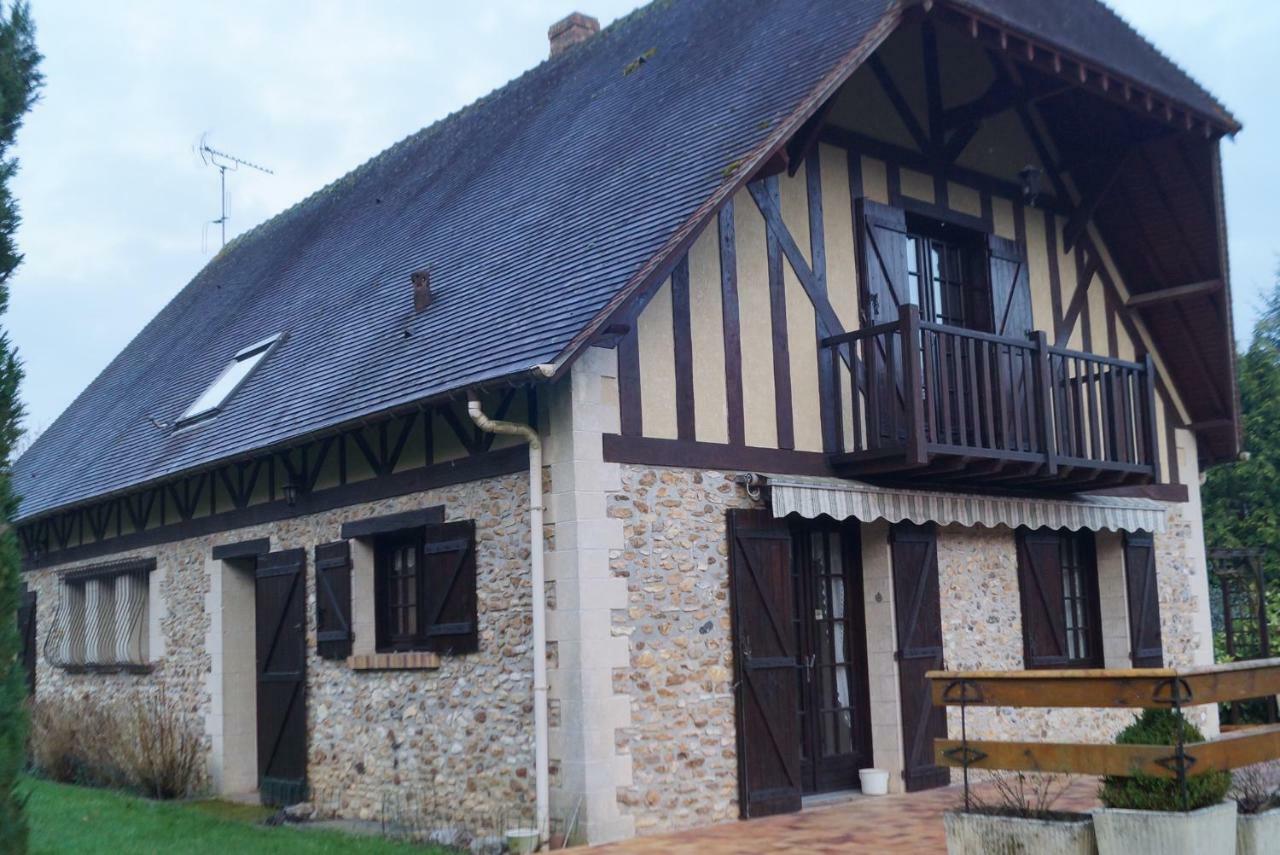 Maison au calme à la campagne Saint-Pierre-de-Bailleul Extérieur photo